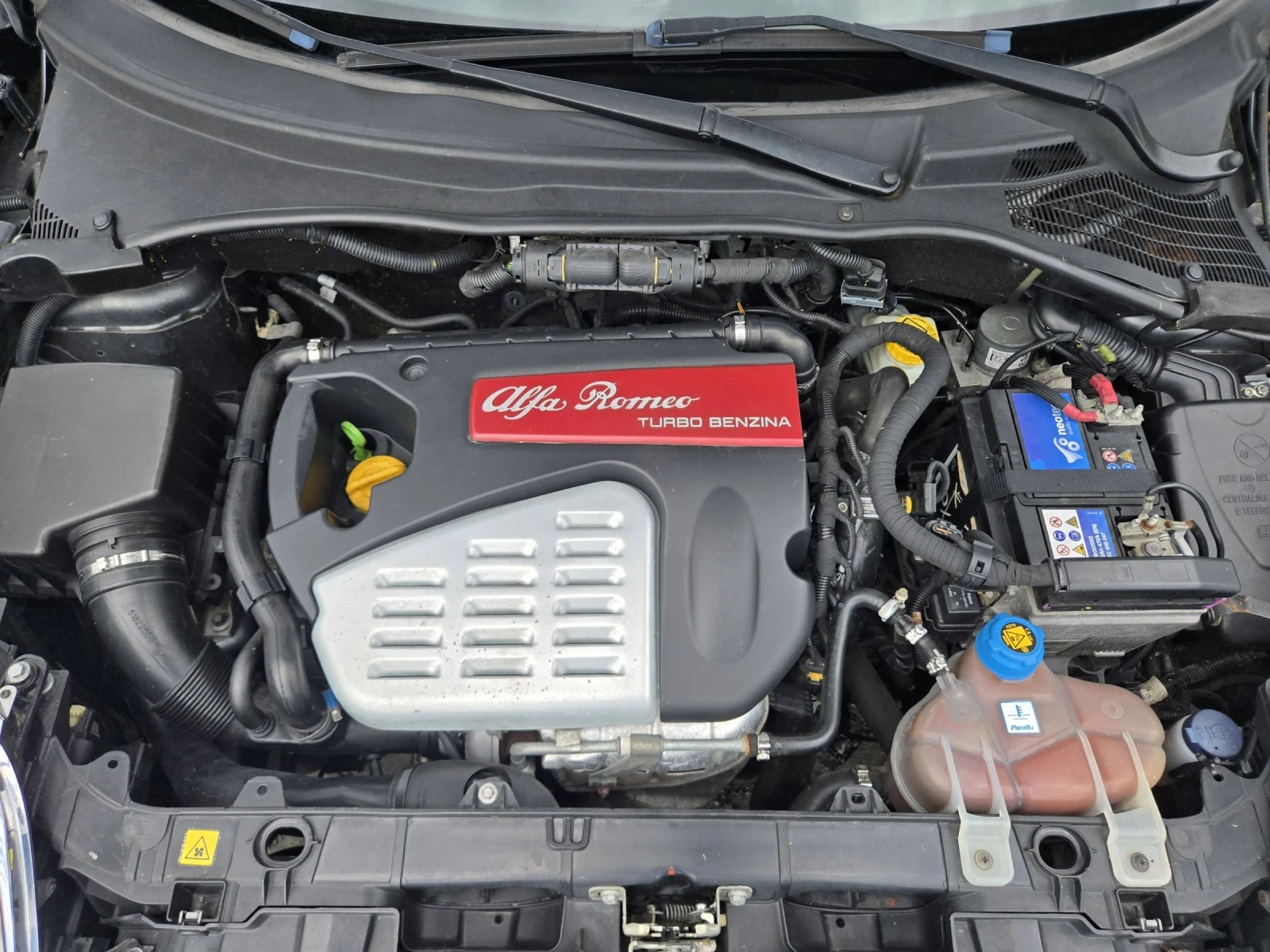 Alfa Romeo MiTo 1.4T-120кс= ФАБРИЧНА ГАЗ= КЛИМАТИК, снимка 15 - Автомобили и джипове - 54634842