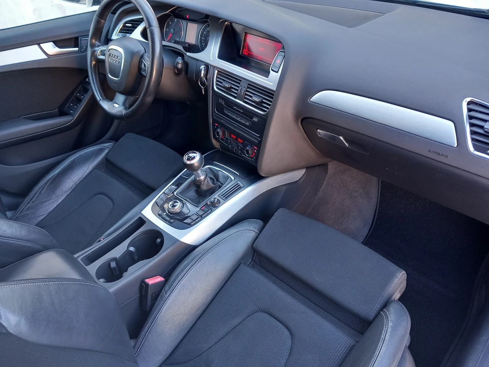 Audi A4 2.0TDI 143кс S Line, снимка 10 - Автомобили и джипове - 54715611