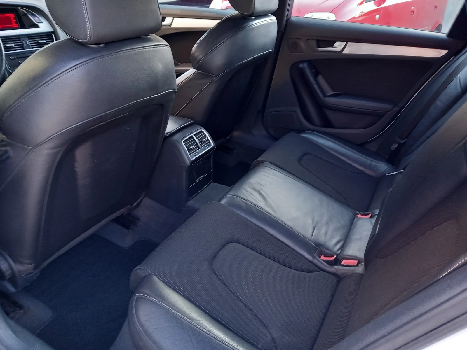 Audi A4 2.0TDI 143кс S Line, снимка 11 - Автомобили и джипове - 54715611