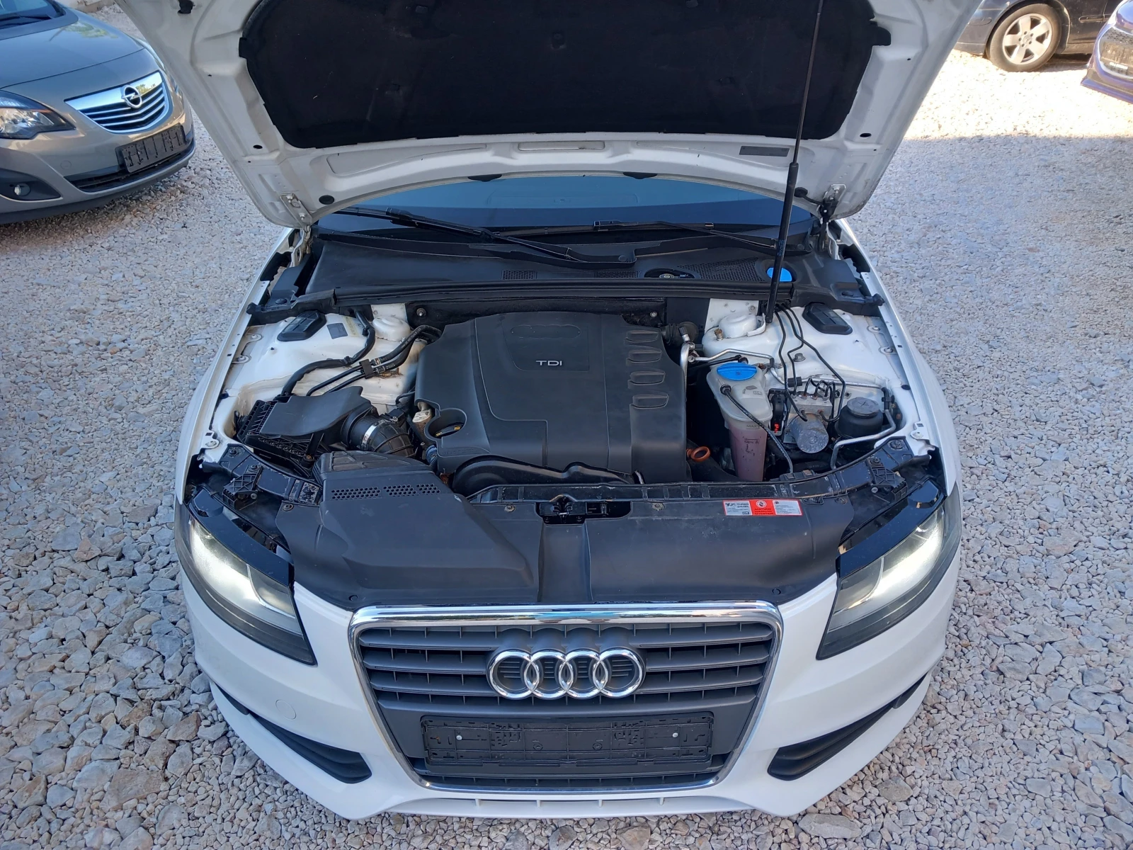Audi A4 2.0TDI 143кс S Line, снимка 15 - Автомобили и джипове - 54715611