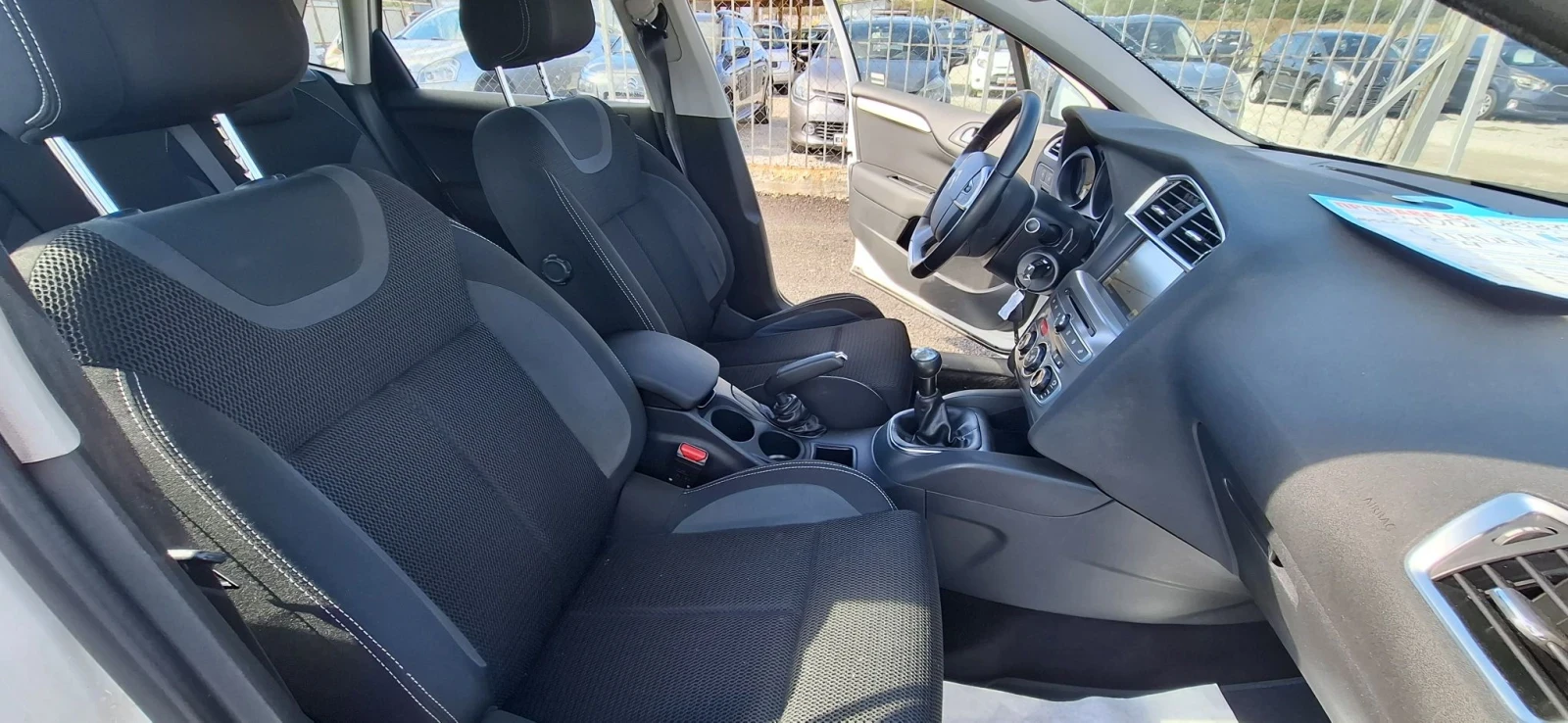 Citroen C4 1.6HDI Navi, снимка 8 - Автомобили и джипове - 56216975
