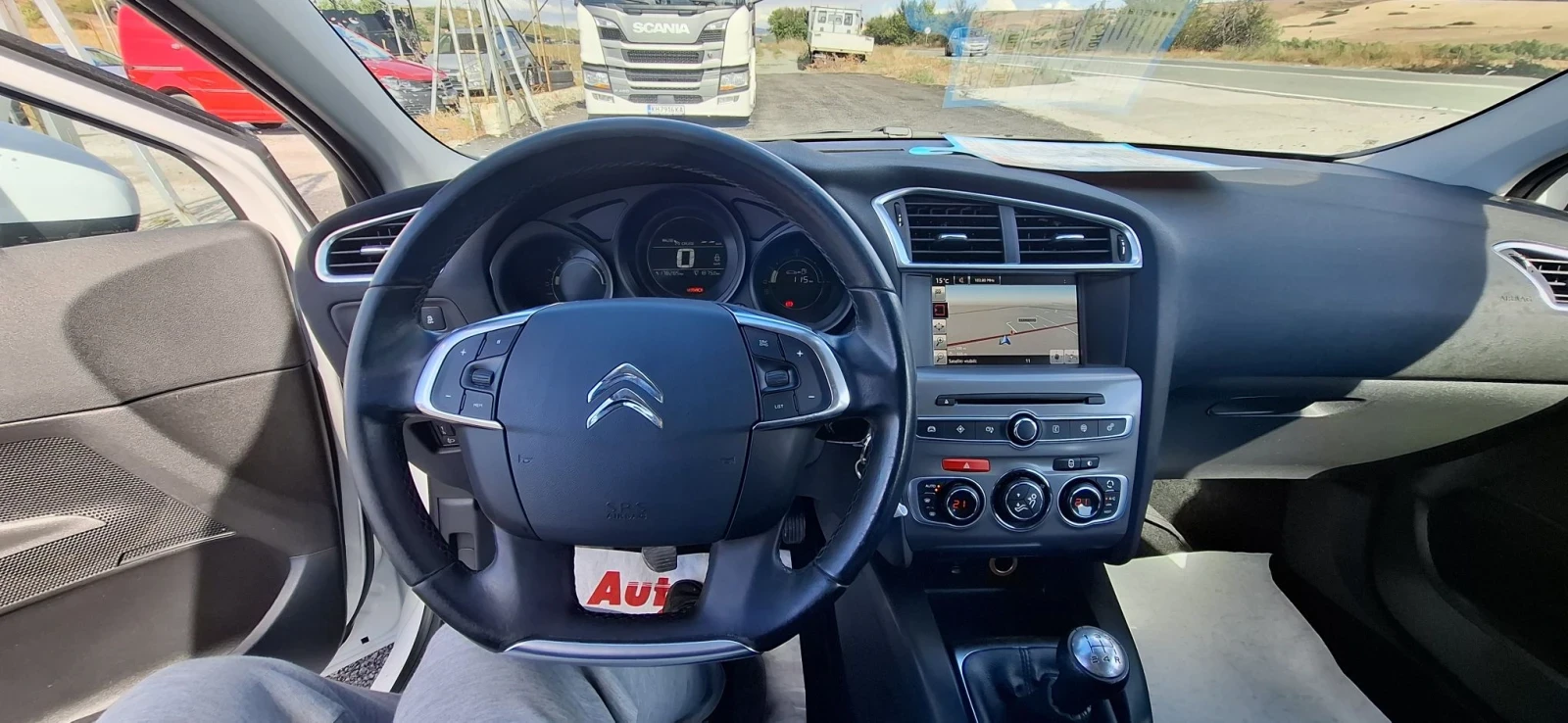 Citroen C4 1.6HDI Navi, снимка 9 - Автомобили и джипове - 56216975