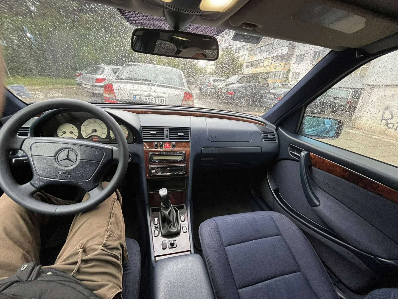 Mercedes-Benz C 200, снимка 8 - Автомобили и джипове - 55330356