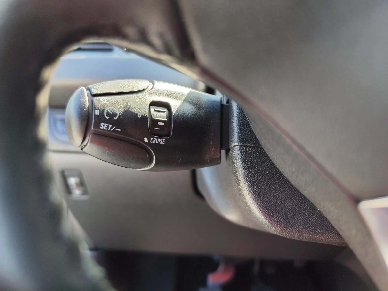 Peugeot 208 1.6HDi* LED* EURO 6B* MMI* 5ВРАТИ, снимка 10 - Автомобили и джипове - 55362890