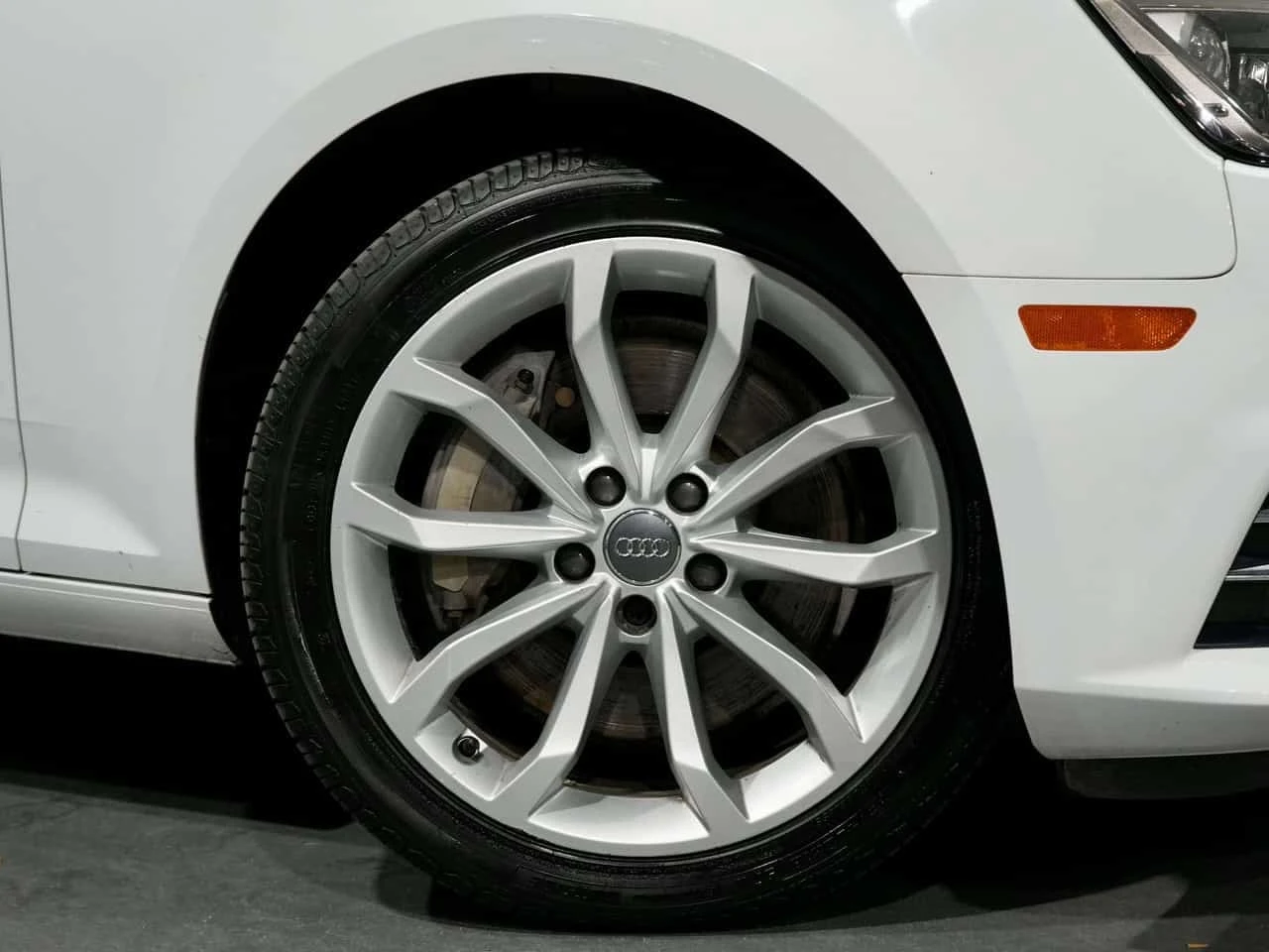 Audi A4 * 2.0 Progressiv| 360 CAM | SUNROOF | * CARFAX * � | Mobile.bg � ����������� 4