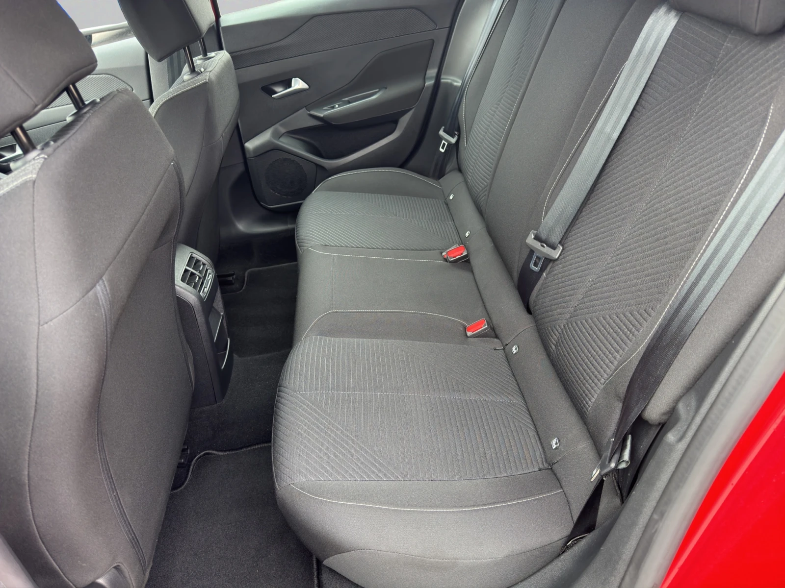 Peugeot 308 SW ACTIVE PACK 1, 2 PureTech 130 EAT8 EURO 6 | Mobile.bg � ����������� 11
