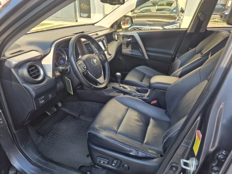 Toyota Rav4 2.2 D-4D 4x4, снимка 9 - Автомобили и джипове - 49223393