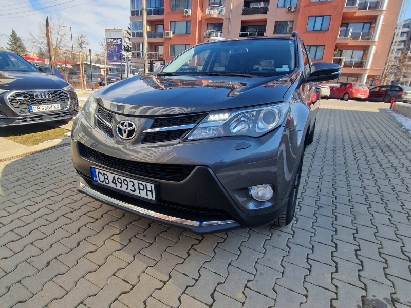 Toyota Rav4 2.2 D-4D 4x4, снимка 3 - Автомобили и джипове - 49223393