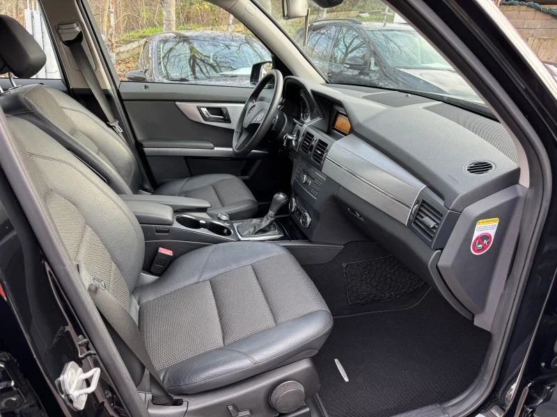 Mercedes-Benz GLK 220CDI* 4matic* Sport, снимка 15 - Автомобили и джипове - 52855536