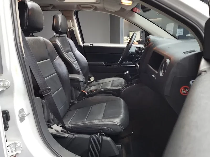 Jeep Compass, снимка 11 - Автомобили и джипове - 54463260