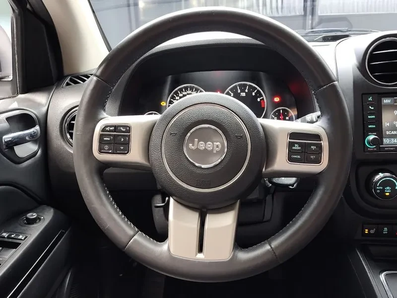 Jeep Compass, снимка 13 - Автомобили и джипове - 54463260