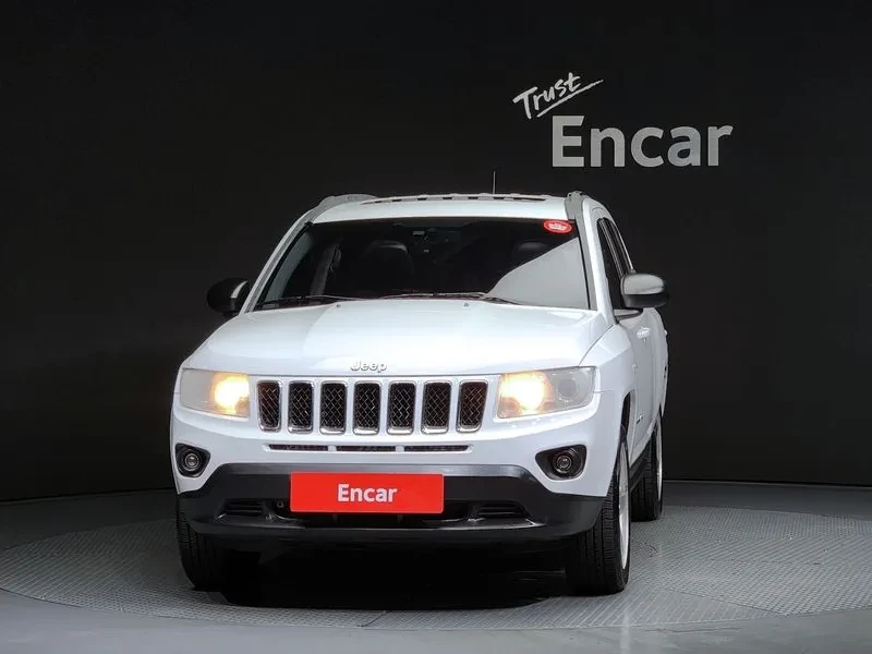 Jeep Compass, снимка 3 - Автомобили и джипове - 54463260