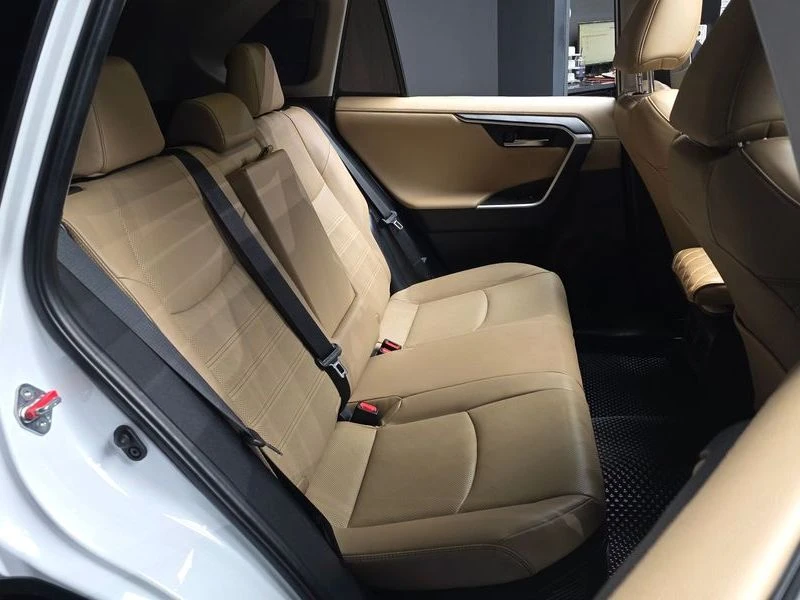 Toyota Rav4 2, 5 4WD Hybrid LTD| 219к.с.| ВКЛ.ТЕХНОТЕСТ, снимка 12 - Автомобили и джипове - 55233171