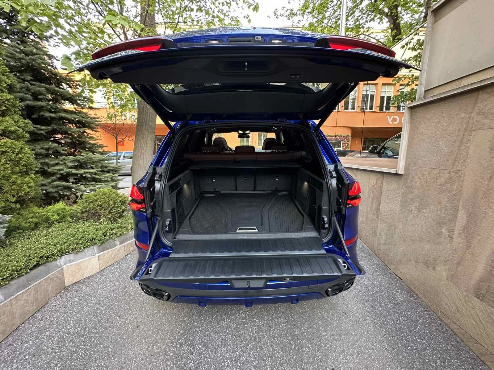 BMW X5 M60I X-Drive - изображение 6