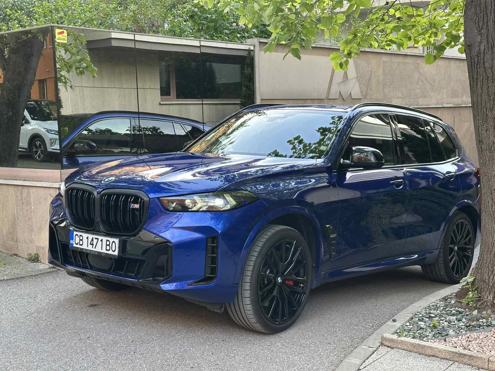 BMW X5 M60I X-Drive - изображение 3
