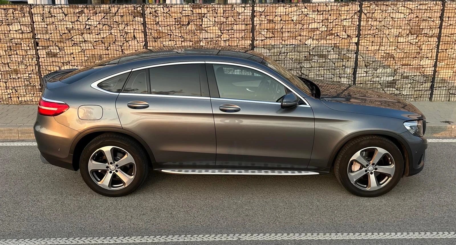 Mercedes-Benz GLC 250 AMG  - изображение 6