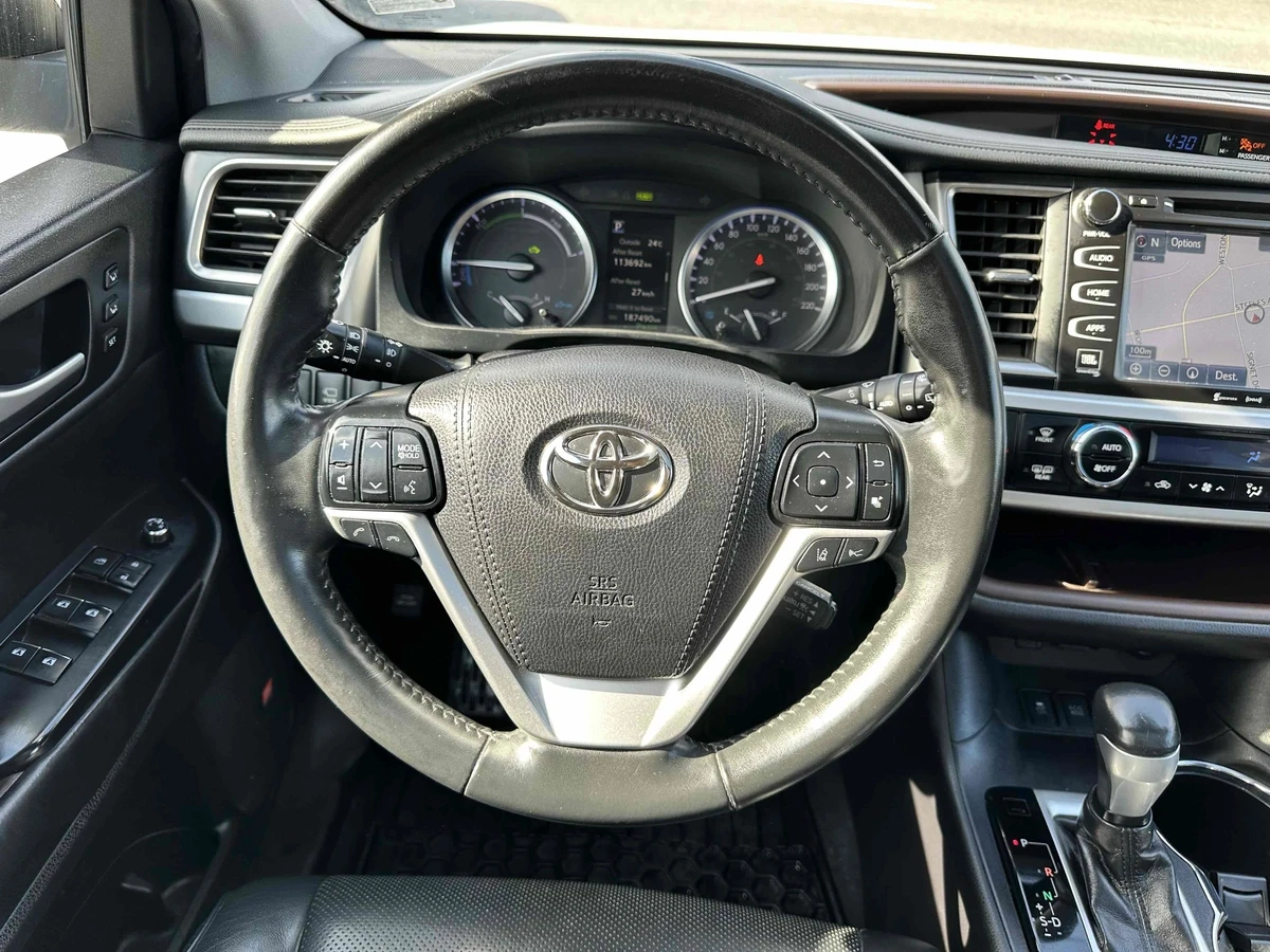 Toyota Highlander Hybrid Limited* ПАНОРАМА* КОЖА* ПОДГРЕВ* НАВИ* 7 P - изображение 9