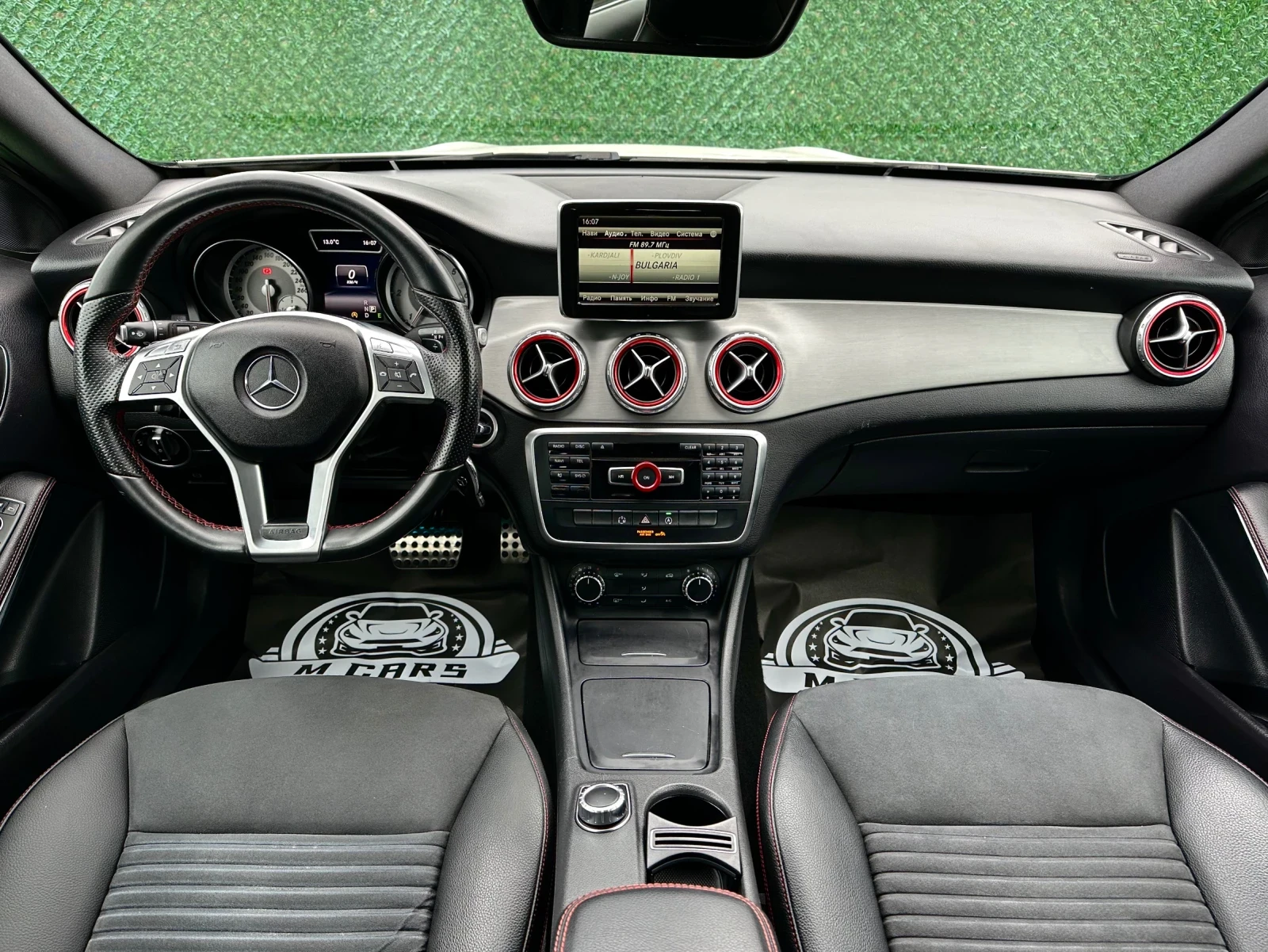 Mercedes-Benz GLA 200 AMG-LINE / KAMERA / PREMIUM / NAVY  - изображение 9