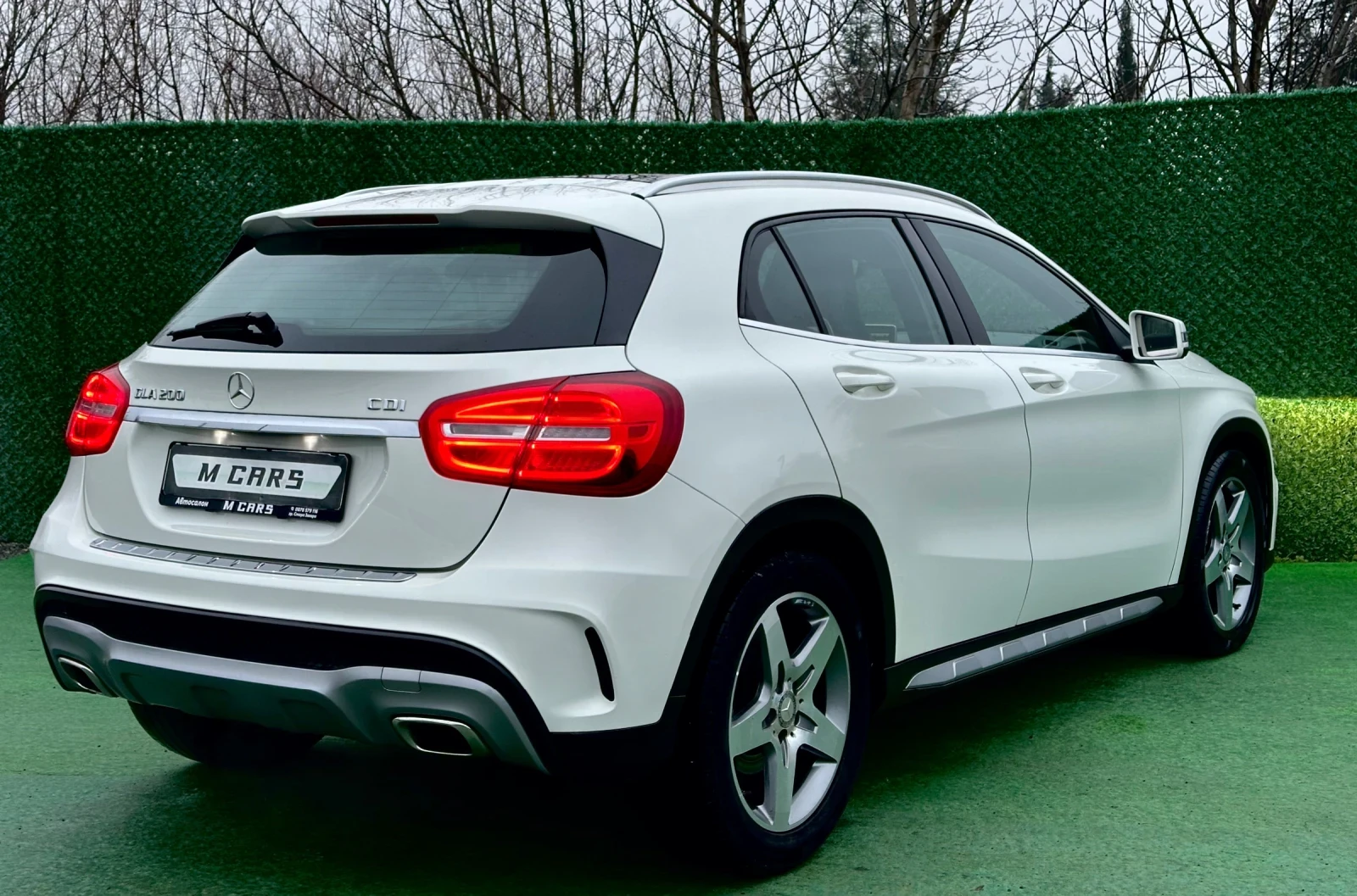 Mercedes-Benz GLA 200 AMG-LINE / KAMERA / PREMIUM / NAVY  - изображение 4