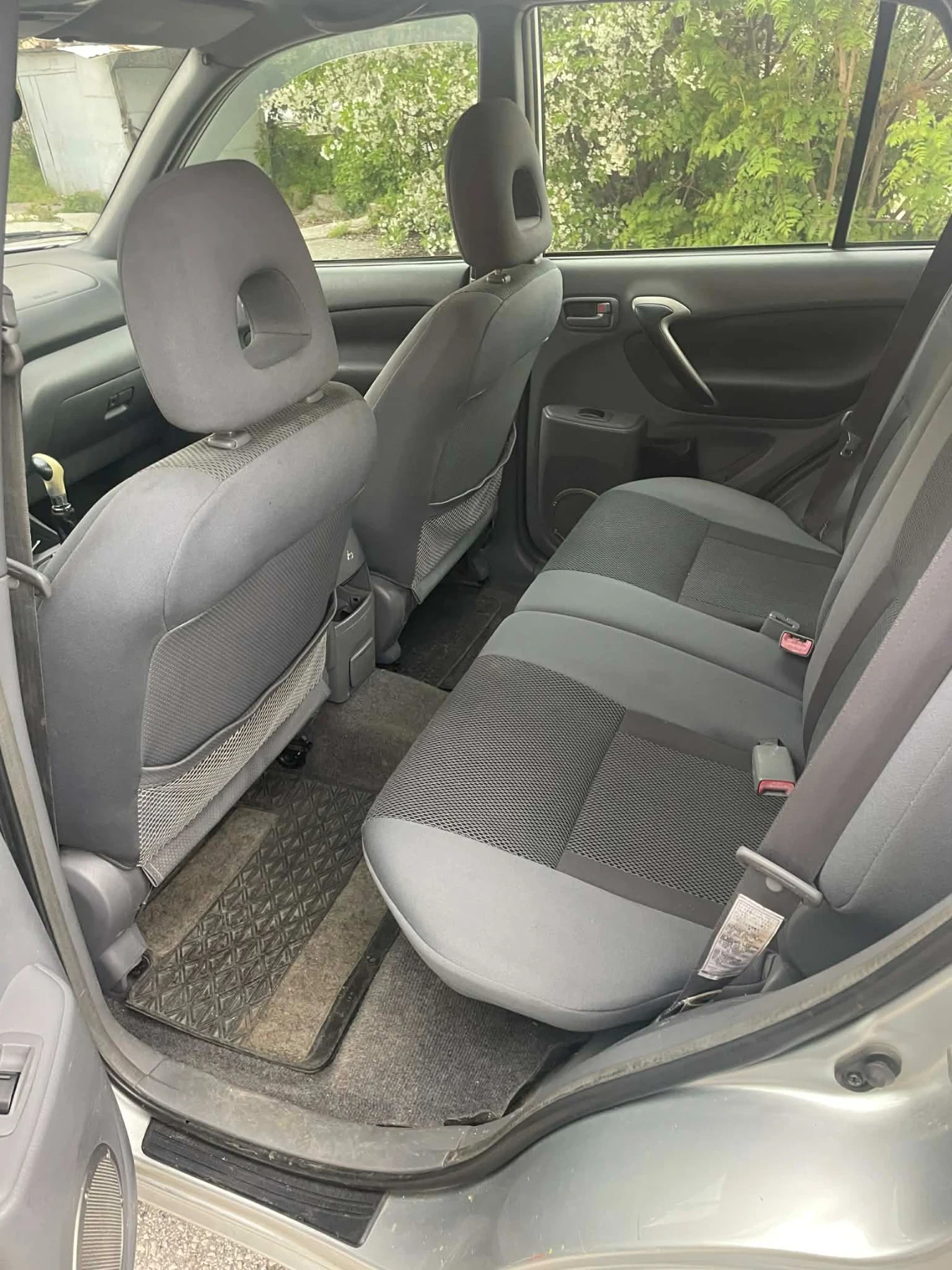 Toyota Rav4 2.0d-4d 116, снимка 7 - Автомобили и джипове - 54260521