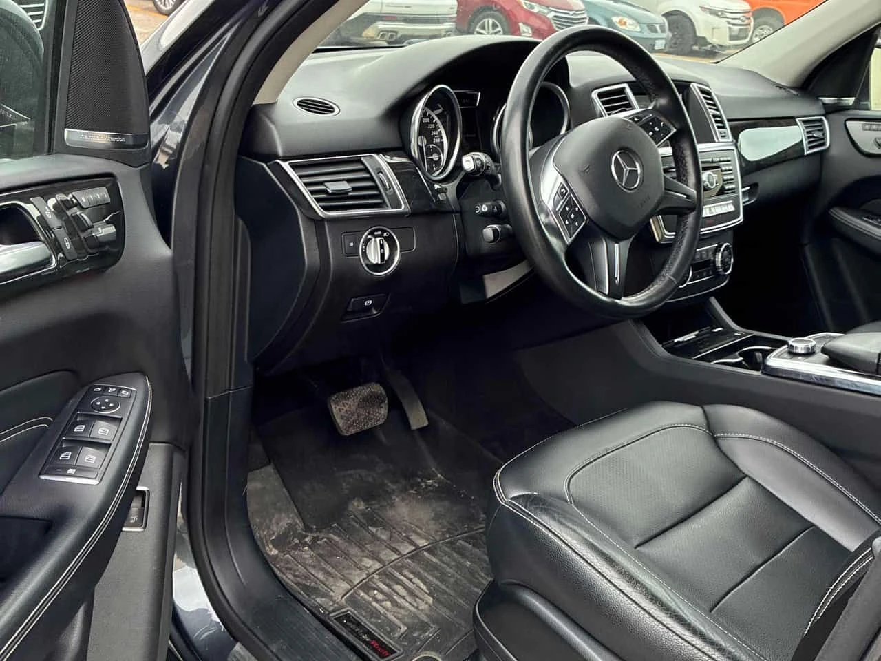 Mercedes-Benz ML 350 |  BlueTEC | 360 | HARMAN KARDON | ПАНОРАМА | , снимка 5 - Автомобили и джипове - 54360418