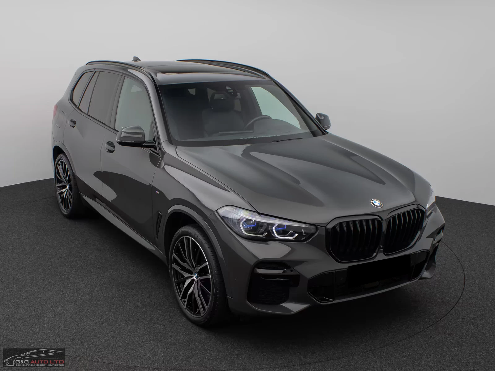 BMW X5 M50i/530HP/360/HUD/PANO/LASER/H&K/BLACK/409z, снимка 6 - Автомобили и джипове - 54539661