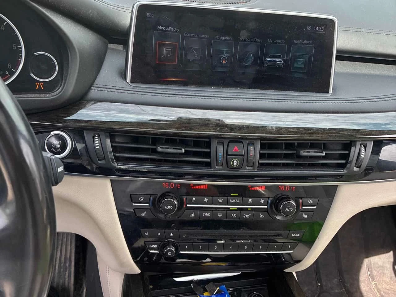 BMW X5 * xDrive35d * CARFAX * БЕЗ ПЪРВОНАЧАЛНА ВНОСКА, снимка 9 - Автомобили и джипове - 54858851