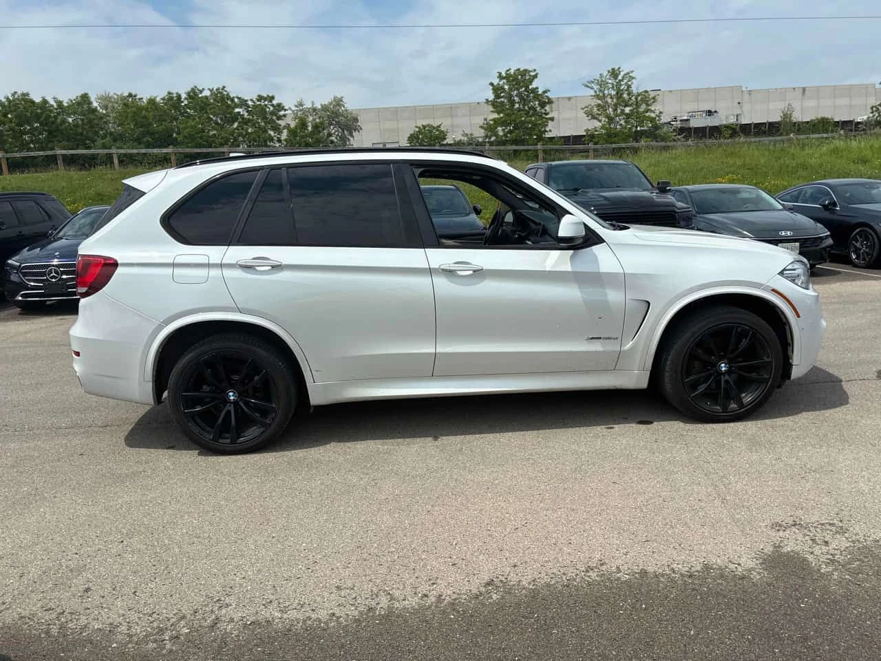 BMW X5 * xDrive35d * CARFAX * БЕЗ ПЪРВОНАЧАЛНА ВНОСКА, снимка 4 - Автомобили и джипове - 54858851