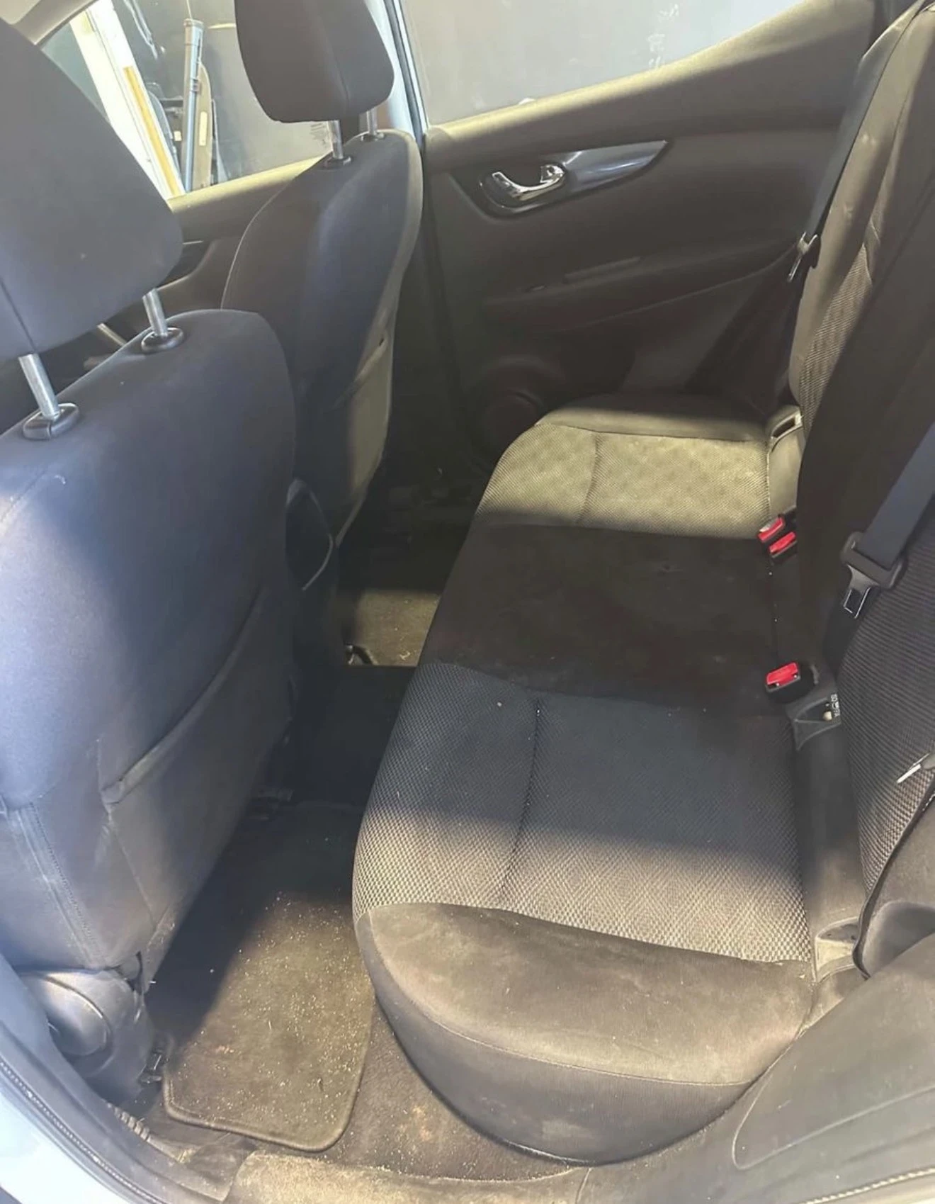 Nissan Qashqai 1.5DCI EURO6, снимка 9 - Автомобили и джипове - 55965920