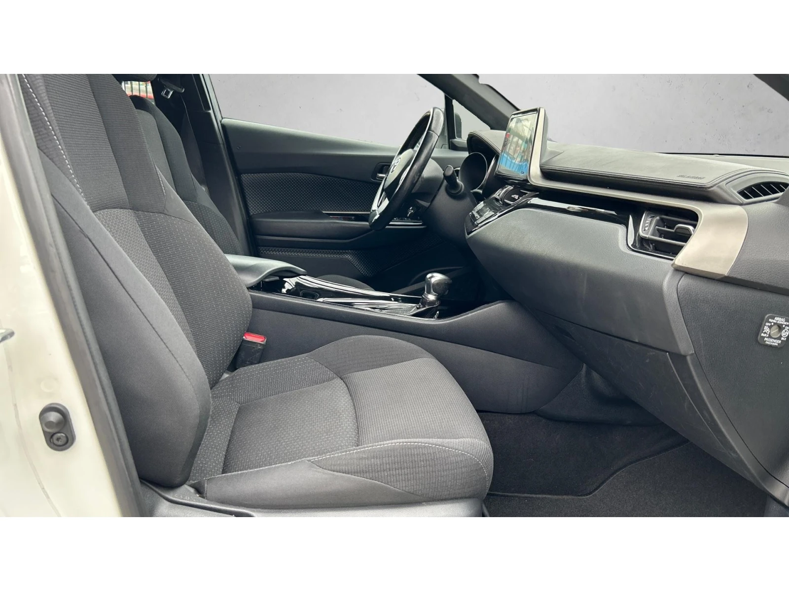 Toyota C-HR 1.8 HSD Club, ������� ������ �� 199   | Mobile.bg � ����������� 9