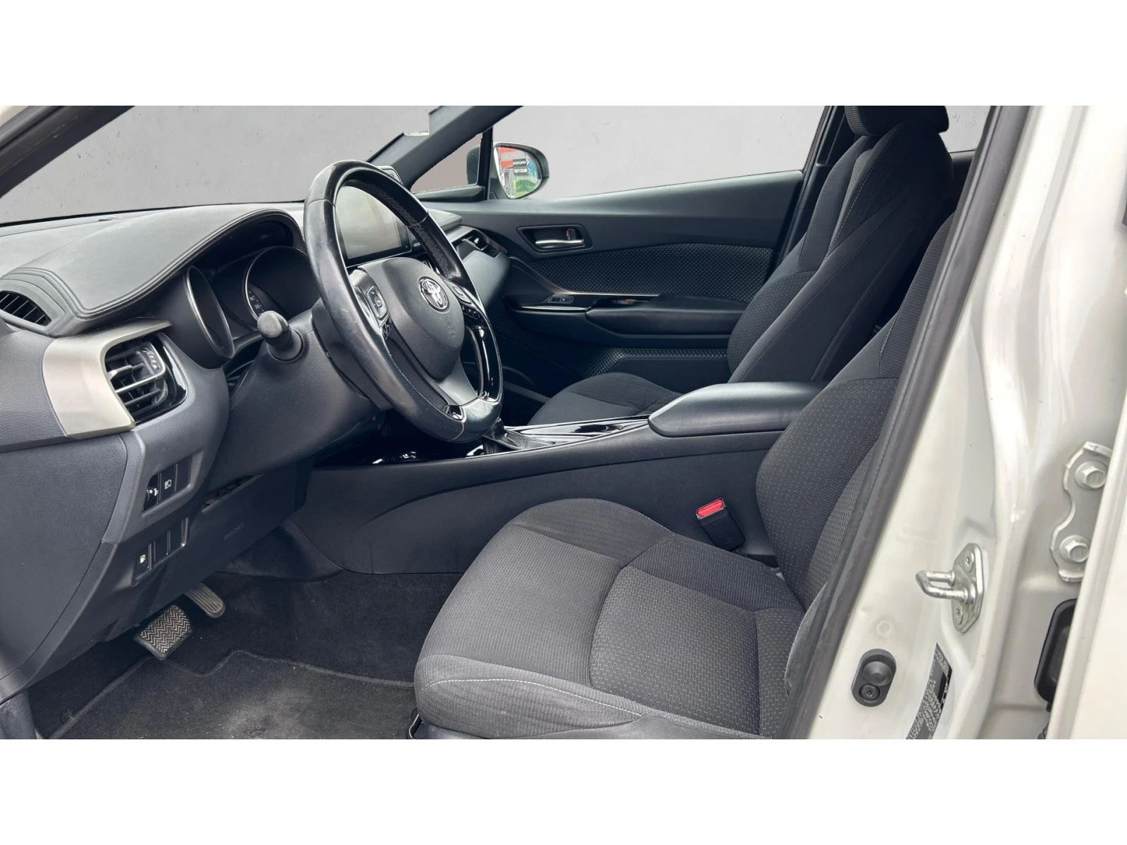 Toyota C-HR 1.8 HSD Club, ������� ������ �� 199   | Mobile.bg � ����������� 11