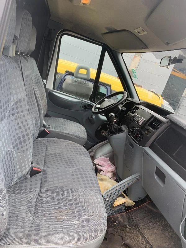 Ford Transit 2.2TDCI , снимка 5 - Бусове и автобуси - 32235821