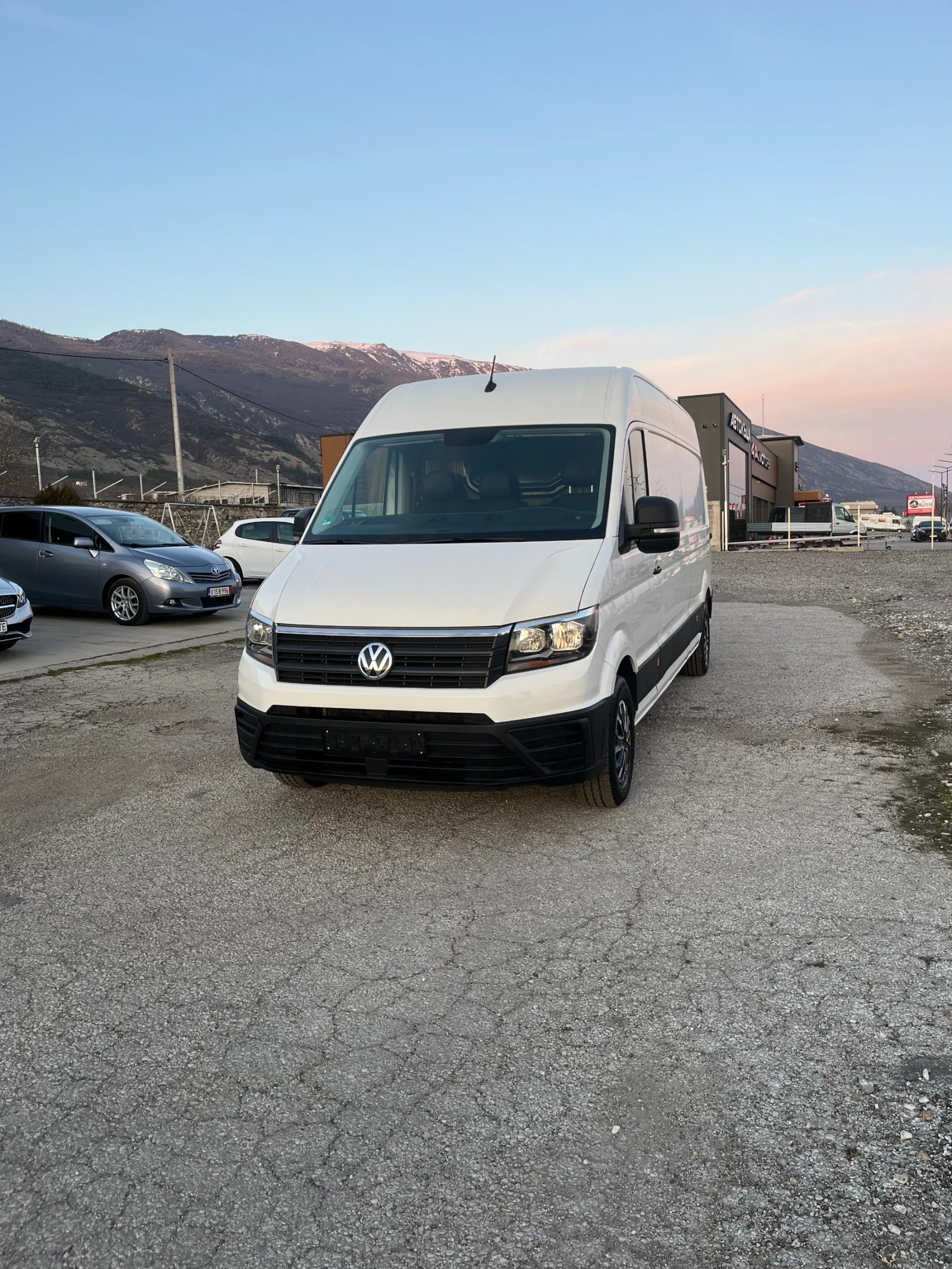 VW Crafter Maxi klima, снимка 2 - Бусове и автобуси - 53804156