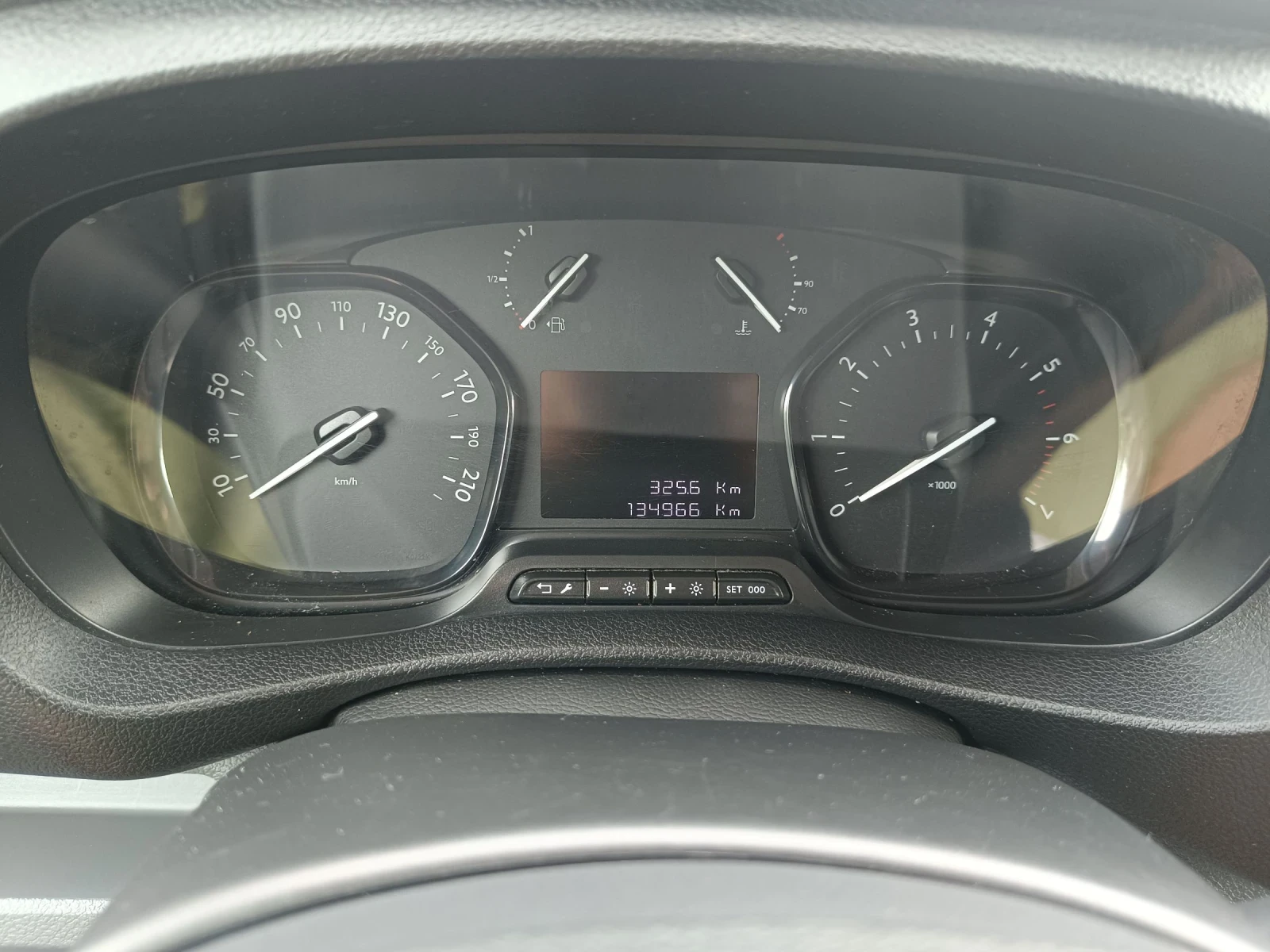 Citroen Jumpy  XL 2.0 134000км 12.2020, снимка 8 - Бусове и автобуси - 54885200
