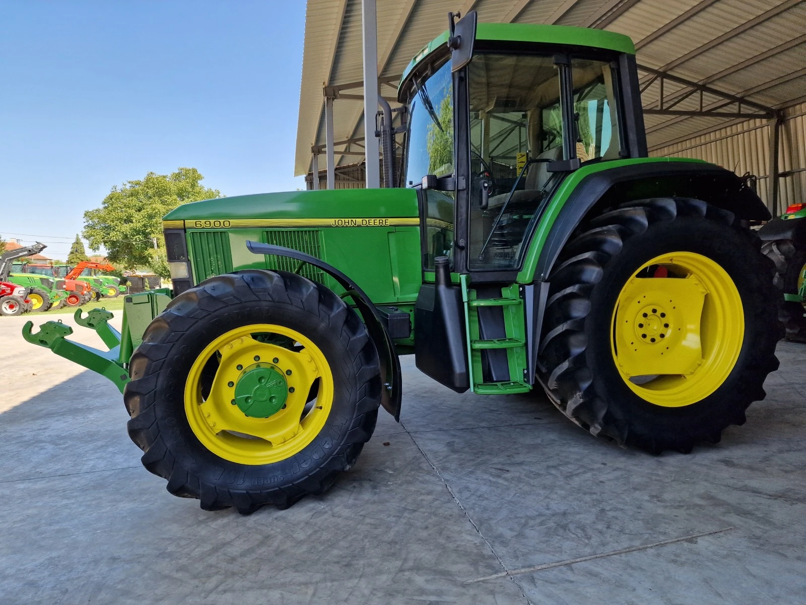 Трактор John Deere 6900 - изображение 8