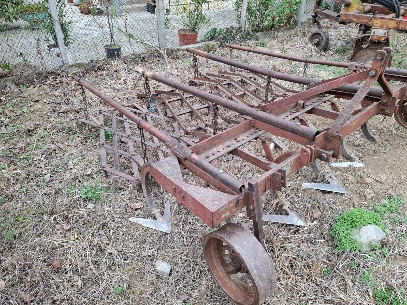 Трактор ЮМЗ ЮМЗ 65, снимка 12 - Селскостопанска техника - 53807083