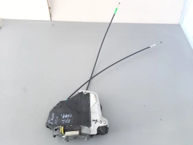 Брава врата предна лява Тойота Рав4 десен волан 