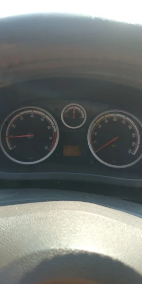 Opel Corsa - 1700 € / 3324.91 лв. - 11202191 12