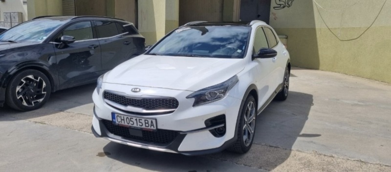 Kia XCeed, снимка 1 - Автомобили и джипове - 46544986