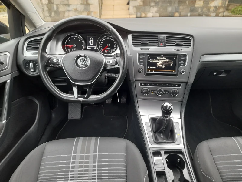 VW Golf, снимка 6 - Автомобили и джипове - 47956657