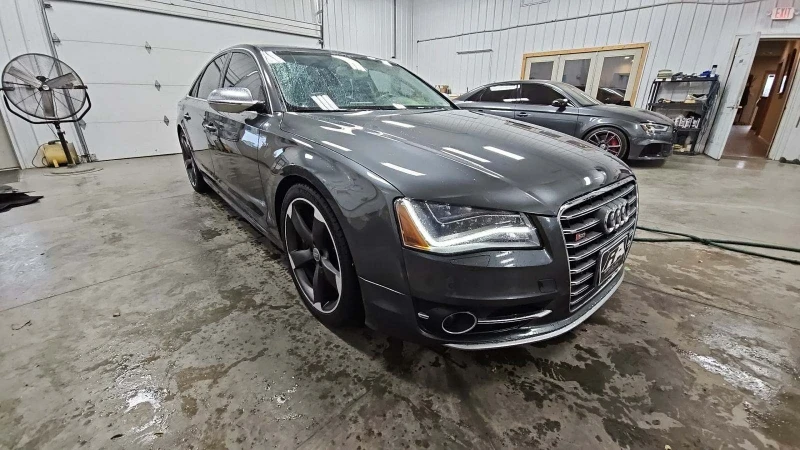 Audi S8, снимка 2 - Автомобили и джипове - 48725228