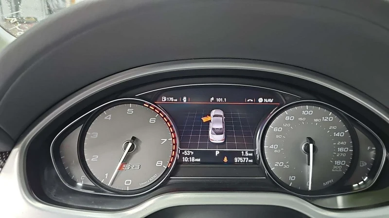 Audi S8, снимка 6 - Автомобили и джипове - 48725228