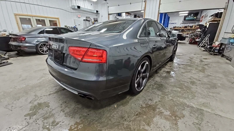 Audi S8, снимка 4 - Автомобили и джипове - 48725228