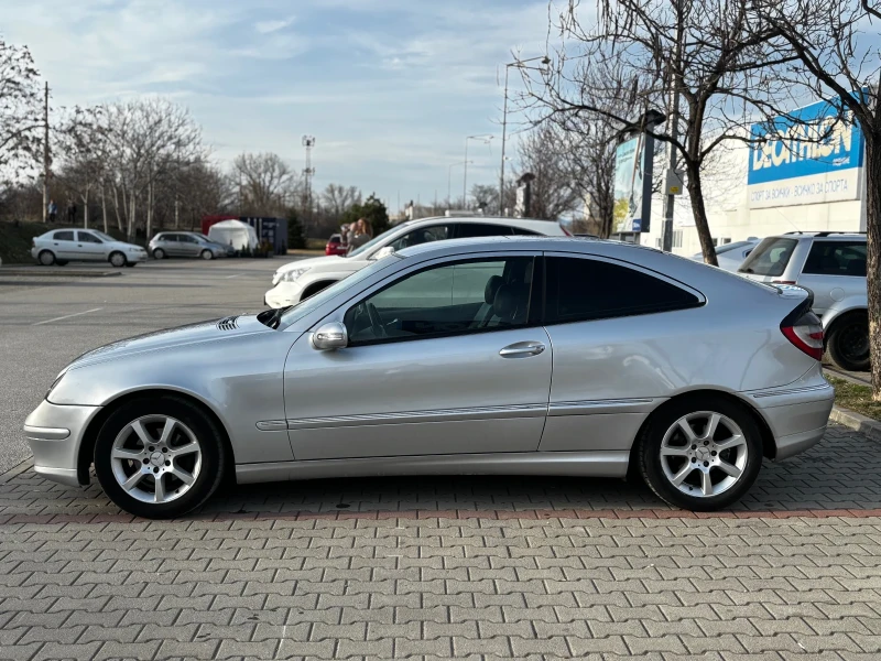 Mercedes-Benz C 220 Facelift 6 скорости , снимка 3 - Автомобили и джипове - 49511006