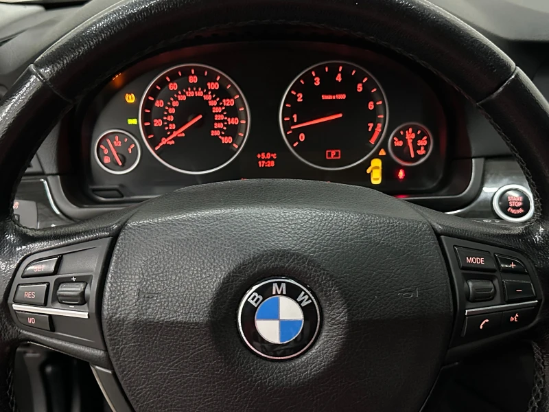 BMW 528 * 3.0* СТАВА НА ГАЗ* ПОДГРЕВ* KEYLESS* , снимка 13 - Автомобили и джипове - 50272085