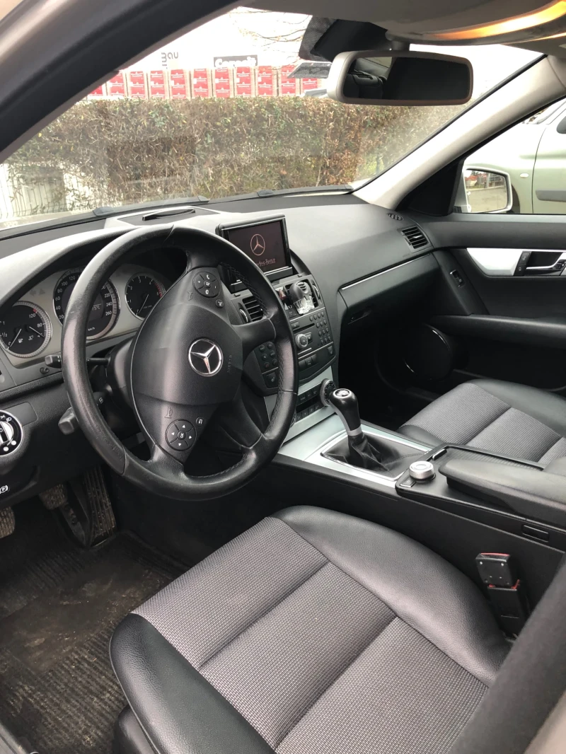 Mercedes-Benz C 220, снимка 5 - Автомобили и джипове - 53214694