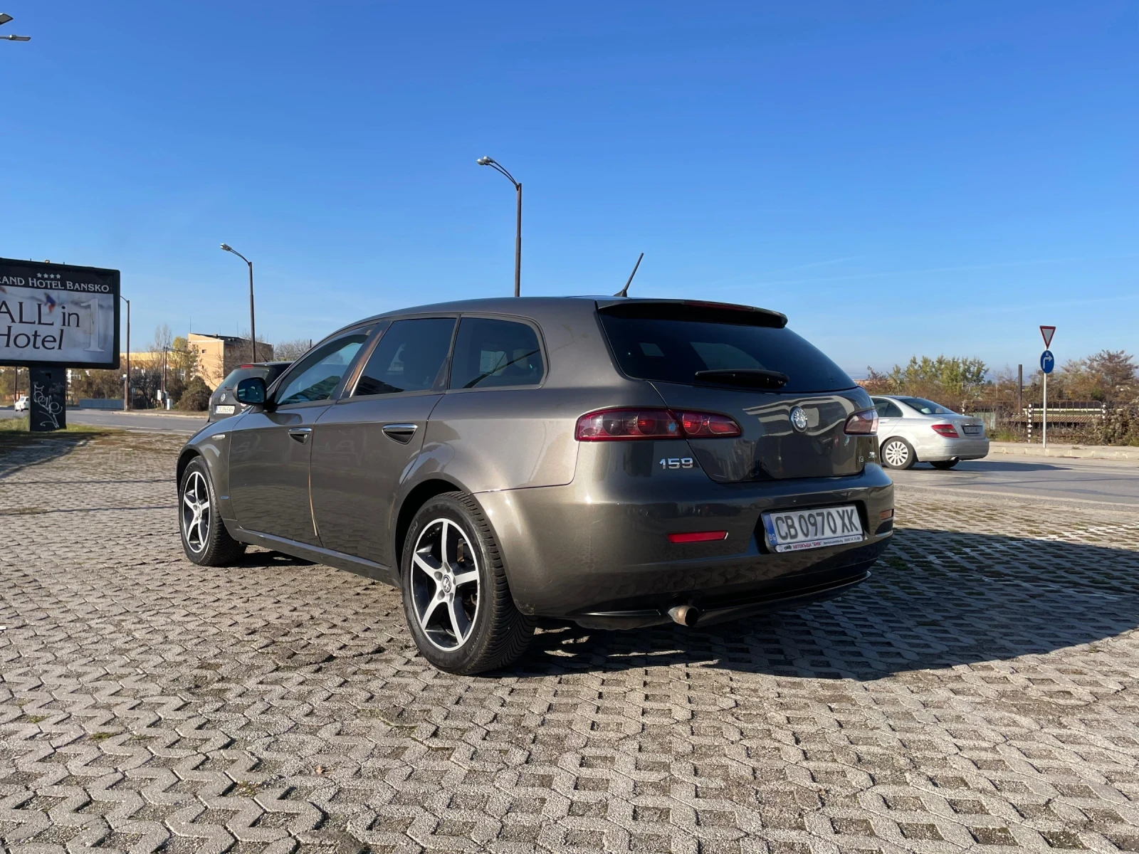 Alfa Romeo 159 sportwagon 1.9 JTDm РЕГИСТРИРАНА - изображение 5