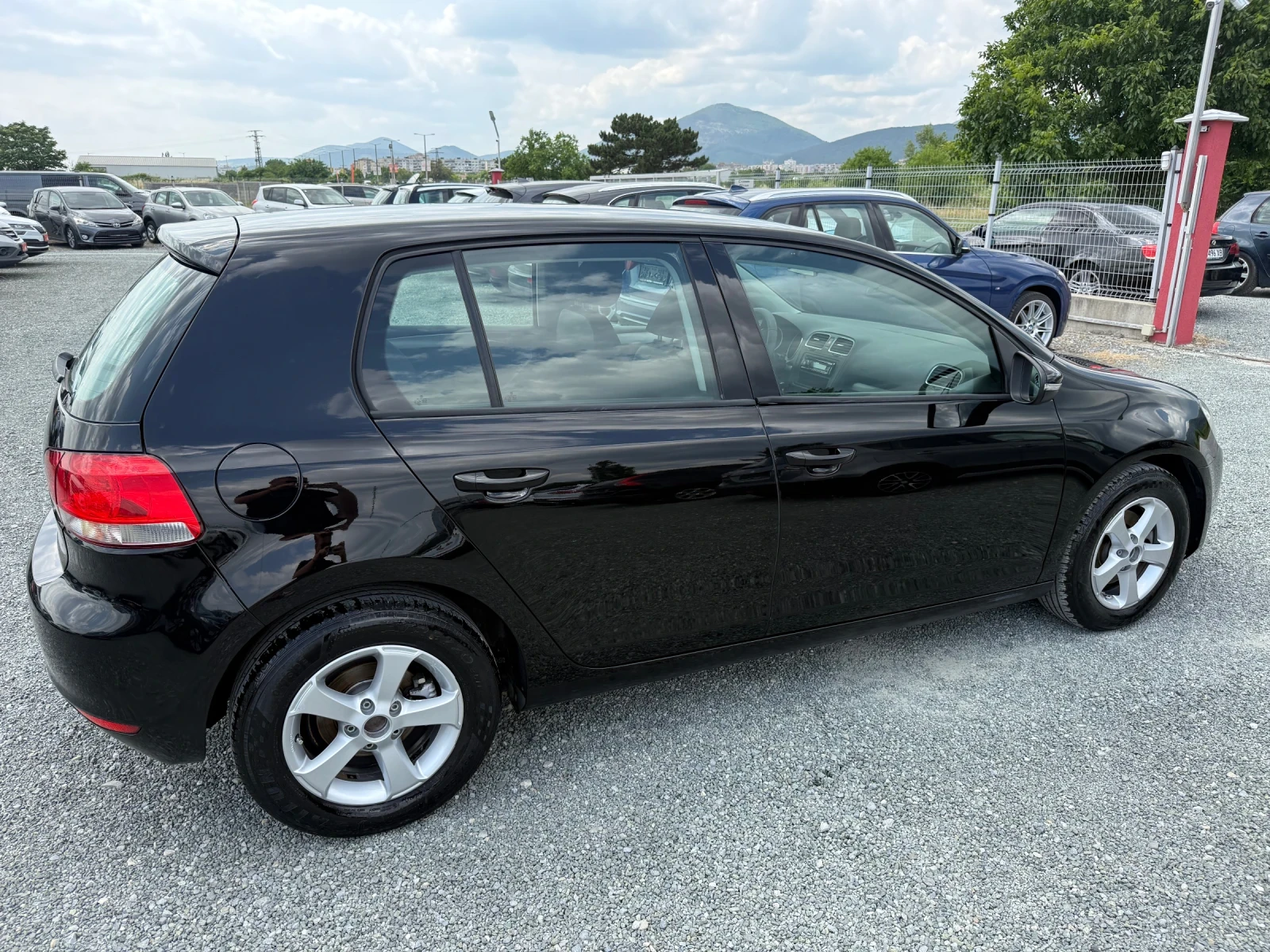 VW Golf (KATO НОВА) - изображение 5