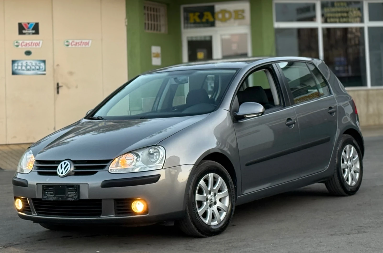 VW Golf 1.9TDi 105к.с 6ск. * Климатроник*  - изображение 3