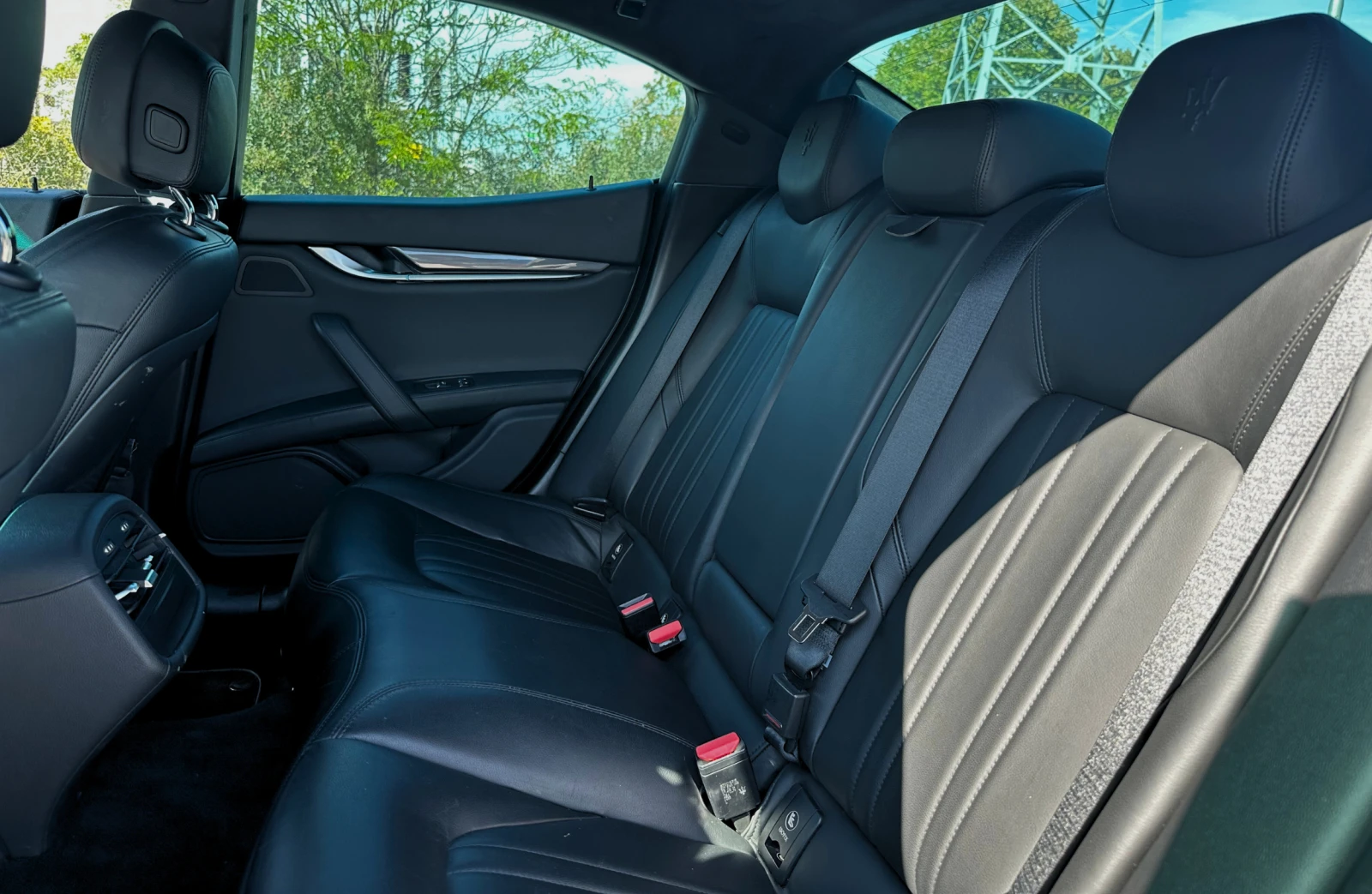 Maserati Ghibli 3.0 V6 D |  |  | Mobile.bg   14